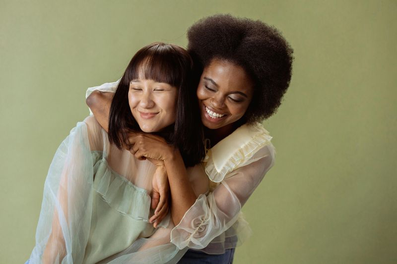 12 Tiny Everyday Gestures That Prove Someone Truly Respects You