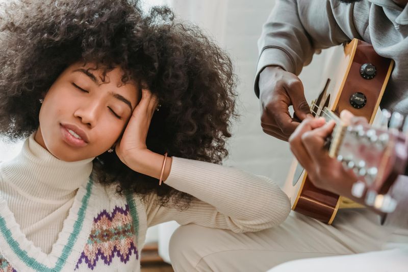 7 Low-Key Ways Your Partner May Be Signaling a Breakup