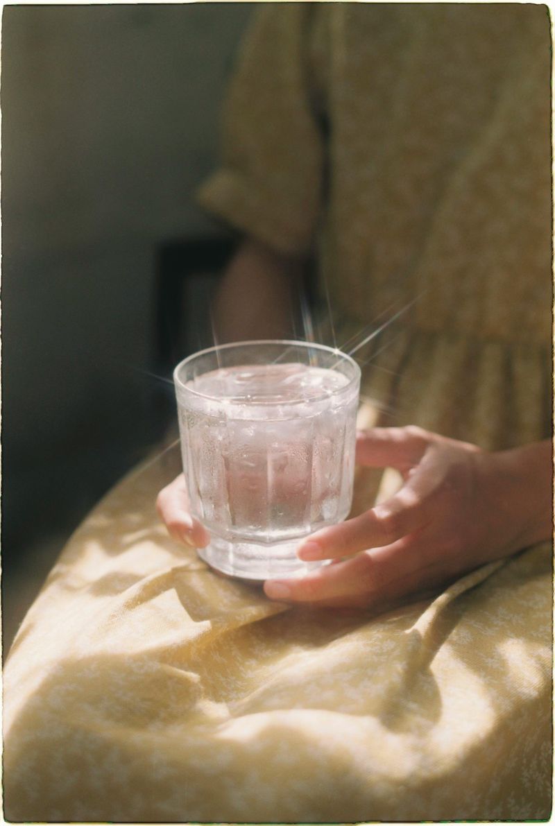 Real glassware for everyday drinks