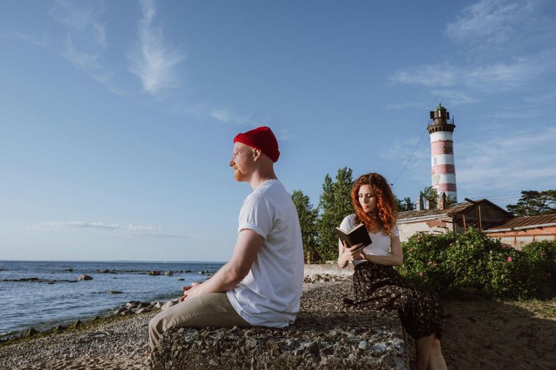 Stonewalling and silent treatment as punishment