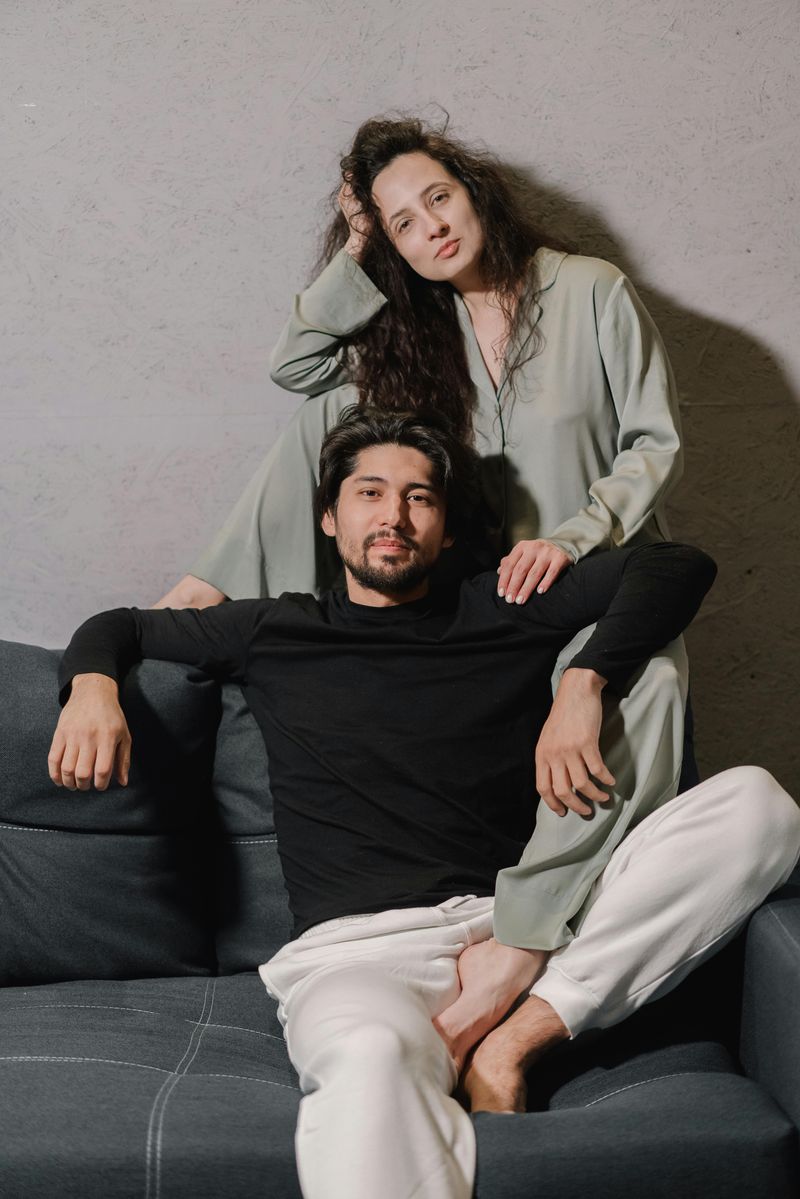 The Conflict-Phobic Pair