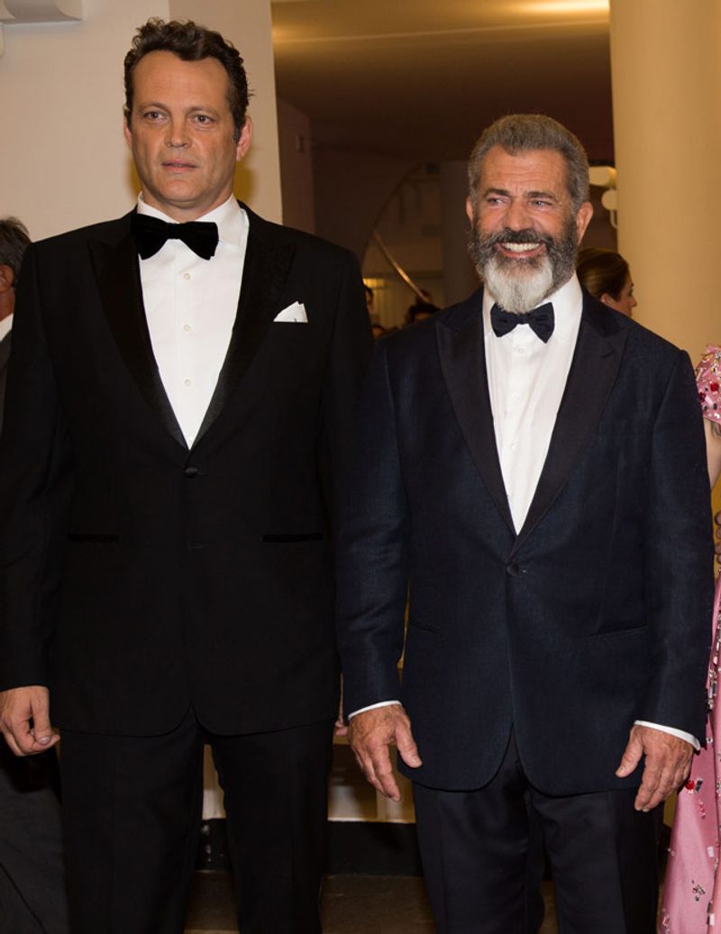 Vince Vaughn – 6'5