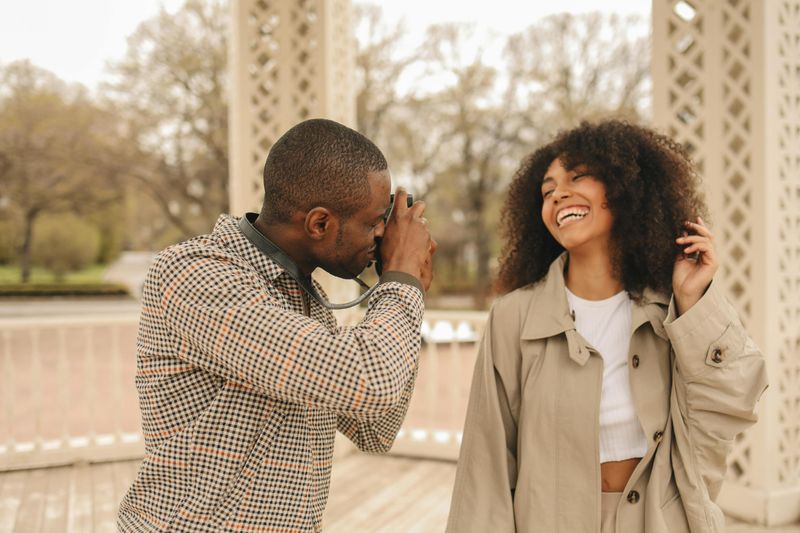 9 Ways to Make People Feel Valued Without Saying a Word