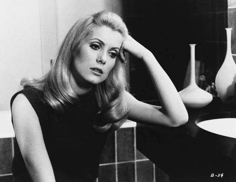 20 Most Beautiful Women of Vintage Cinema