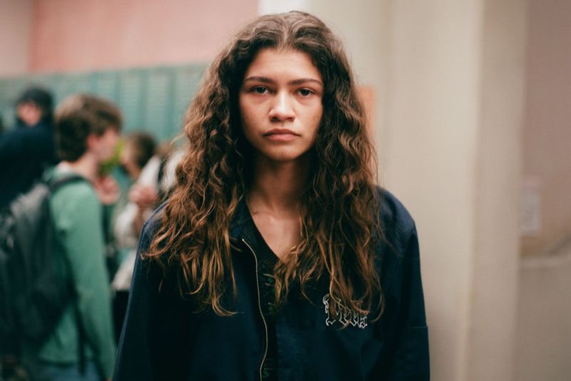 13 Most Overrated TV Shows That Everyone Pretends to Love