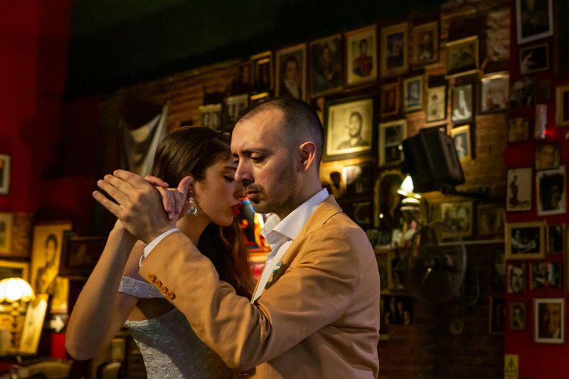 People Who Attract Toxic Relationships Often Do These 8 Things