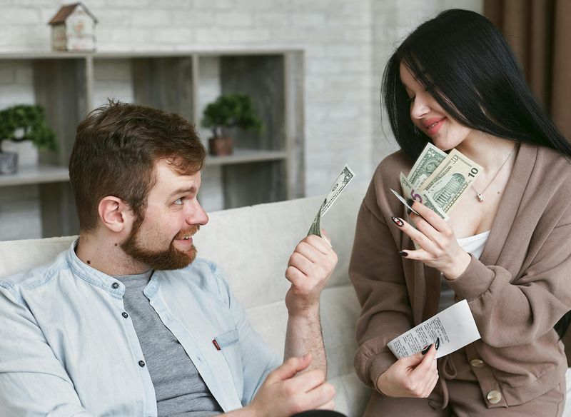 They Use Cash Envelopes or Prepaid Cards for Fun Money