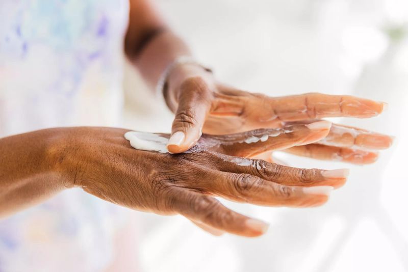 Fragrance-Free Formulas That Don't Irritate Sensitive Skin