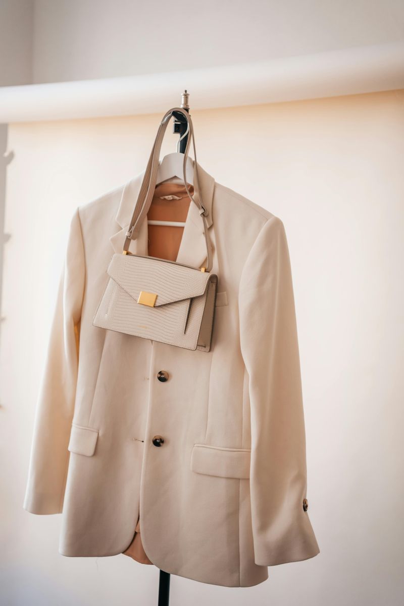 Neutral-Only Wardrobes