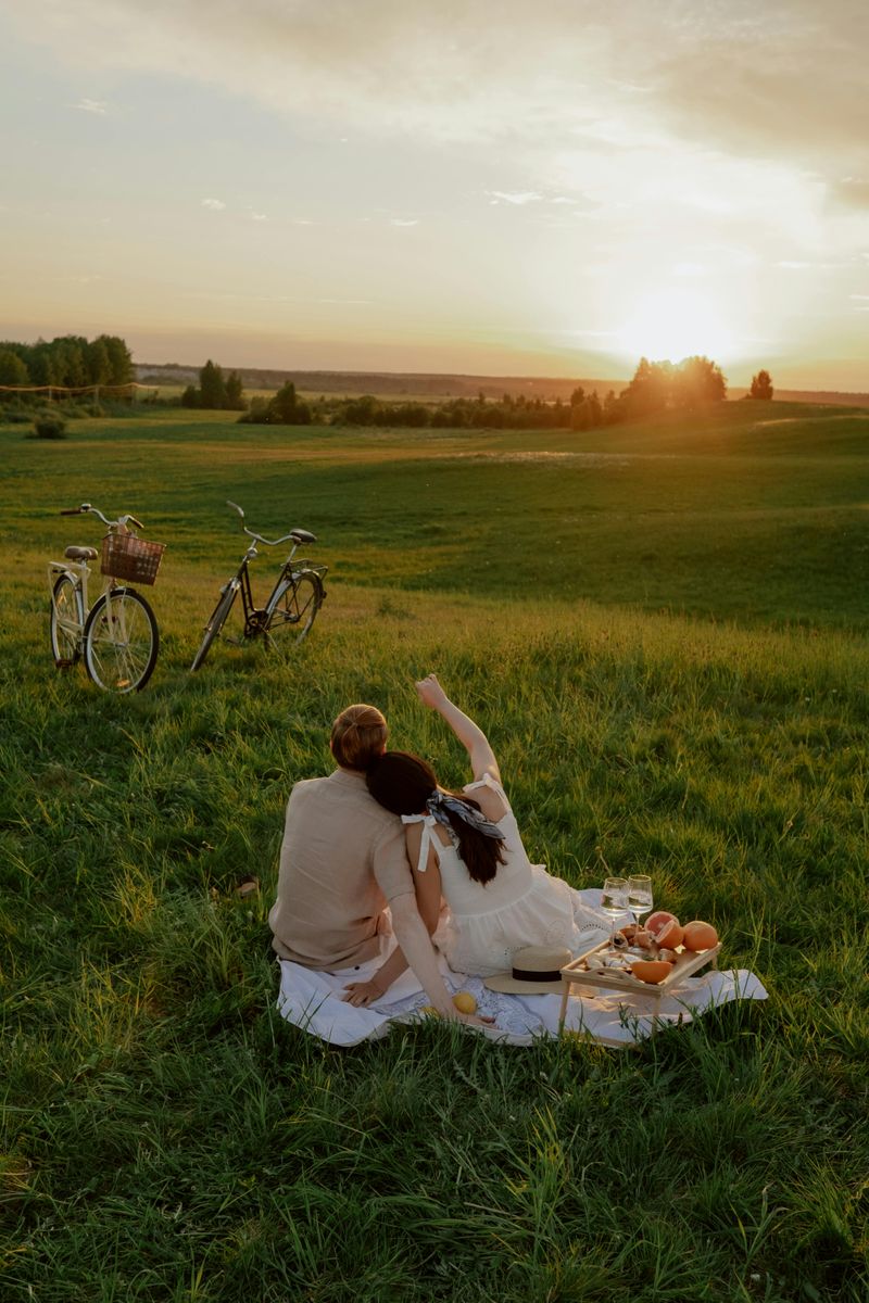 Plan a Sunrise or Sunset Picnic