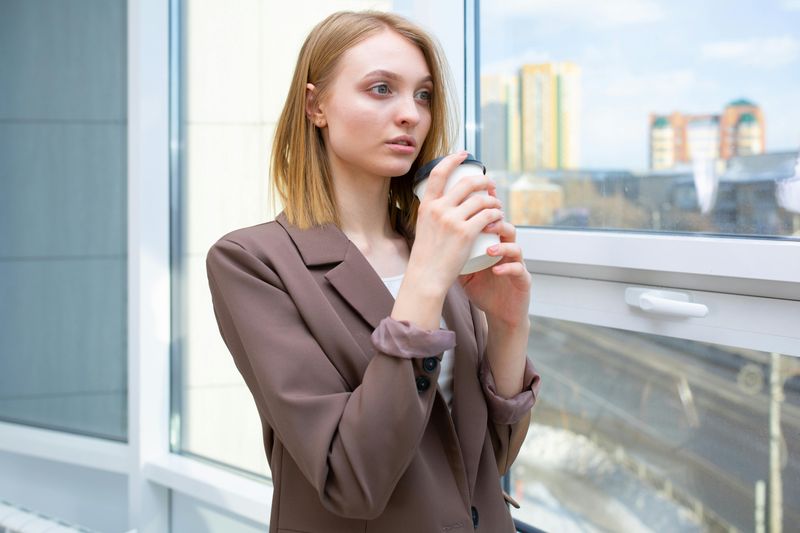 10 Things Successful People Do Before 9 AM