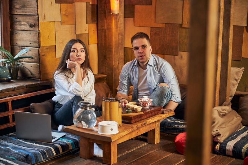 They Avoid Making Future Plans With You