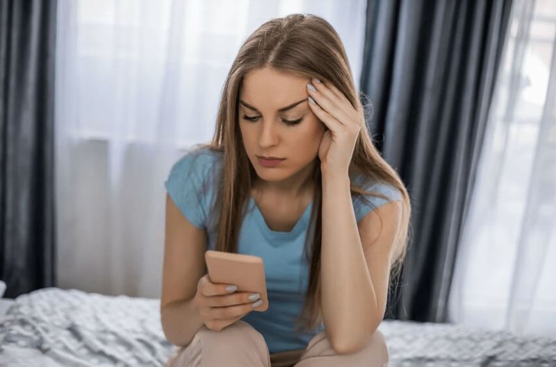 FOMO (Fear of Missing Out)