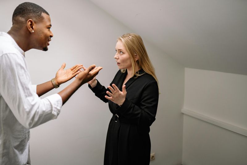 10 Psychological Tactics Narcissists Use When You Challenge Them