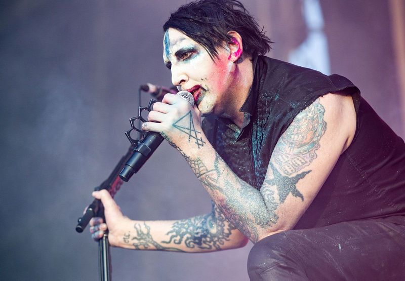 Marilyn Manson – Holy Wood (In the Shadow of the Valley of Death) (2000)