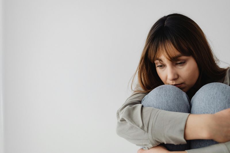 12 Subtle Symptoms of Depression in High-Functioning Women