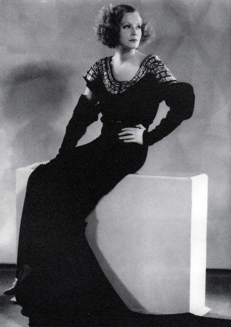 7 Celebrities From the Past Century Who Left Hollywood & Never Looked Back