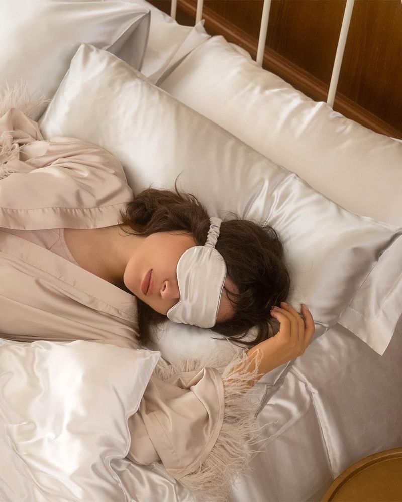 Sleeping with Silk Pillowcases