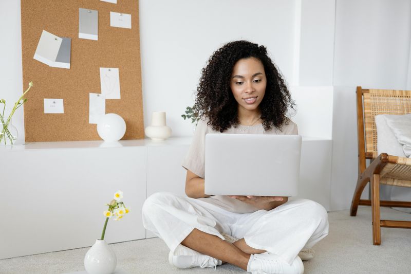 10 Ways to Make Passive Income Without Ever Showing Your Face Online