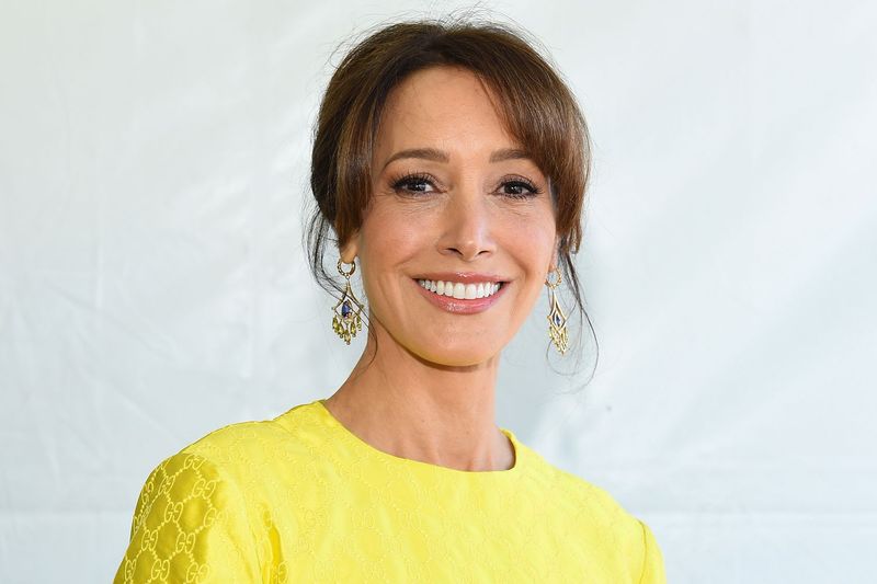 Jennifer Beals
