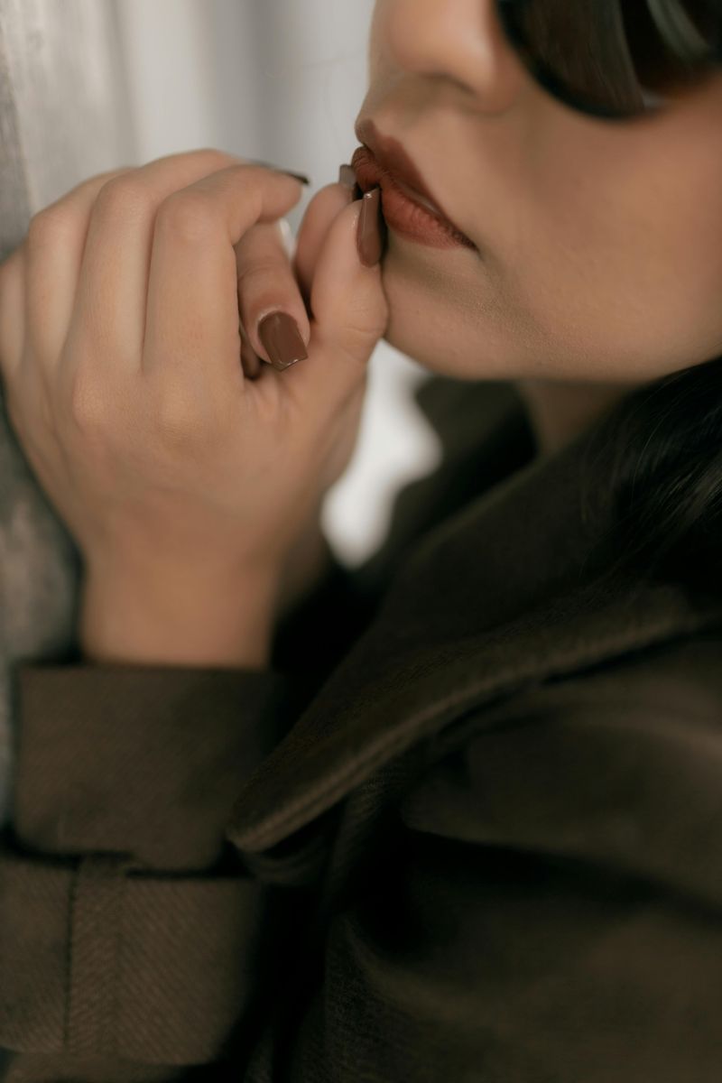 Always Match Your Nails and Lipstick