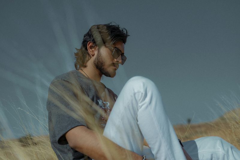 If a Guy Does These 12 Things, He’s Probably a Creeper