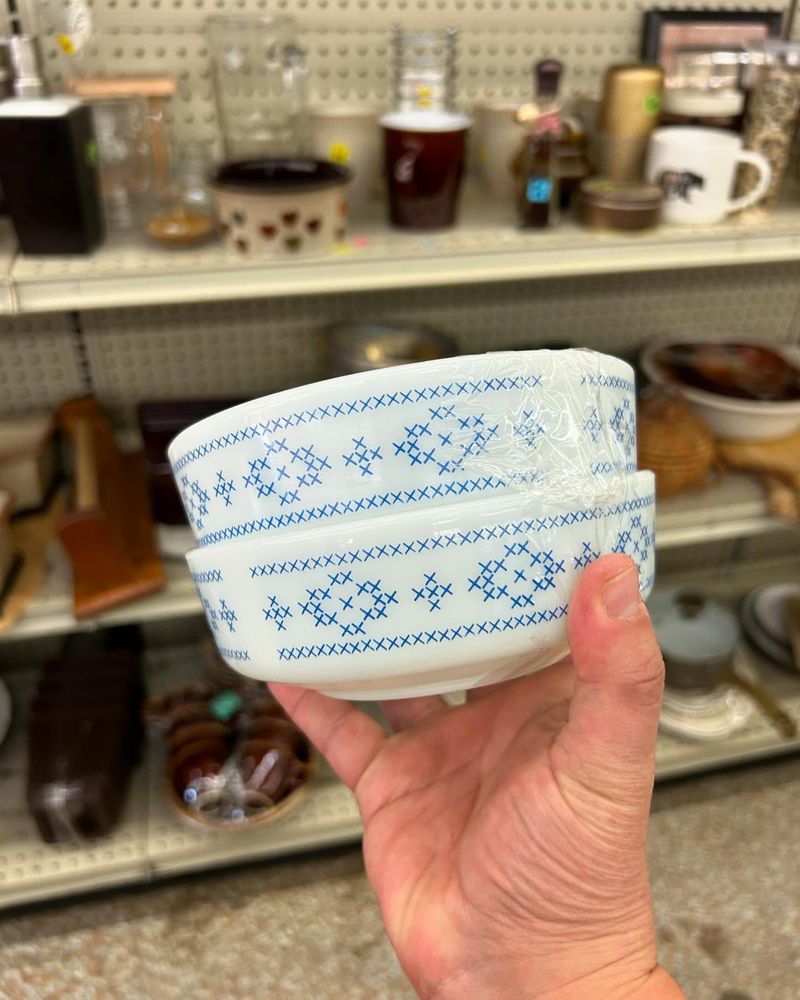 Pyrex Dishes (Especially Rare Patterns)