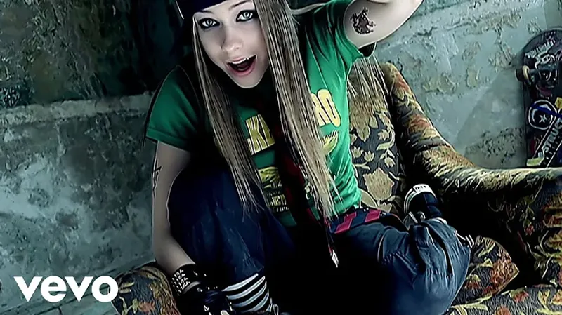 Sk8er Boi – Avril Lavigne (2002)