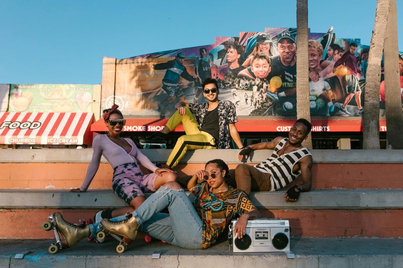 8 Bold '80s Trends Millennials Are Craving in 2025