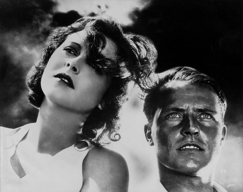 The “appears-nude” bubble bath – Ecstasy (1933)