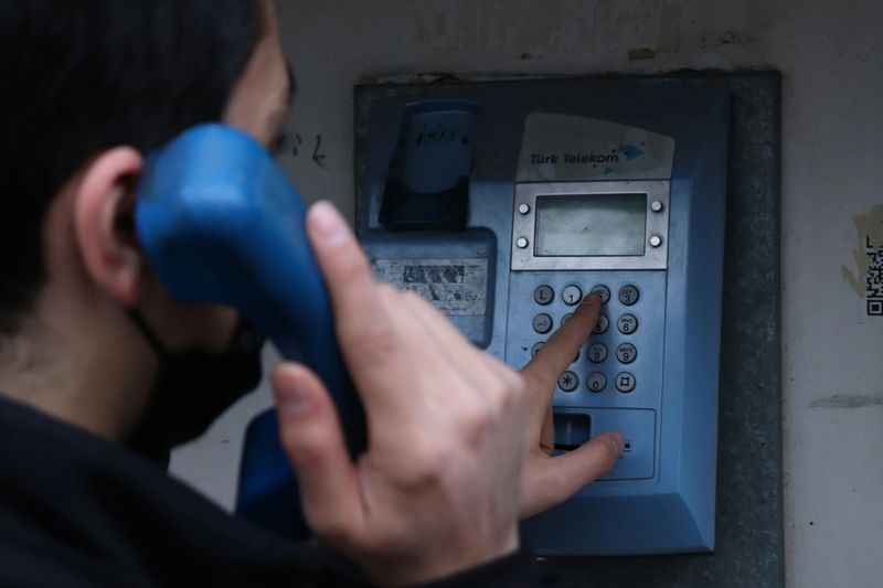 Using a Pay Phone (and Having the Right Change)