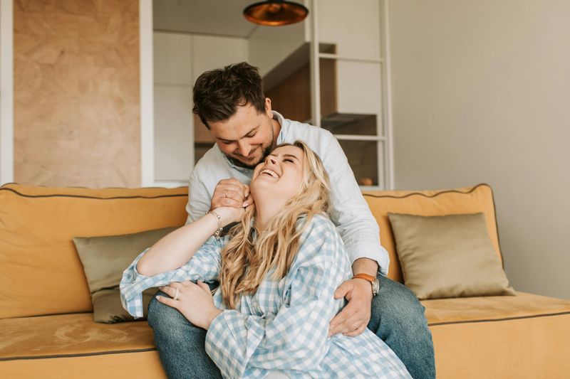 10 Things Wives Do That Make Husbands Feel Loved, According to Psychology