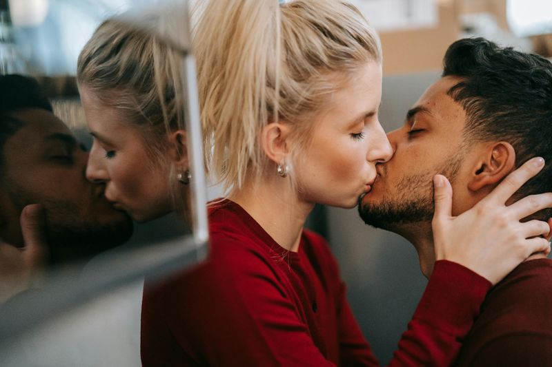 12 Ways to Know if Your Man Is Really Trustworthy