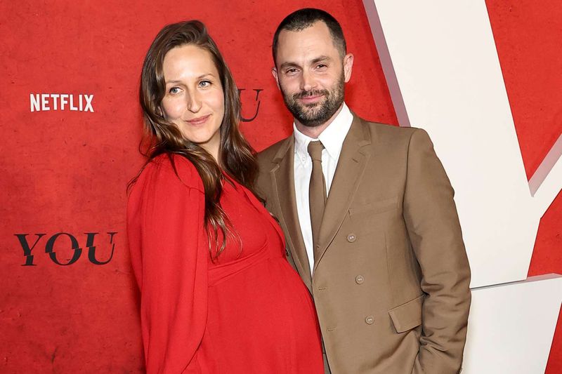 Penn Badgley and Domino Kirke