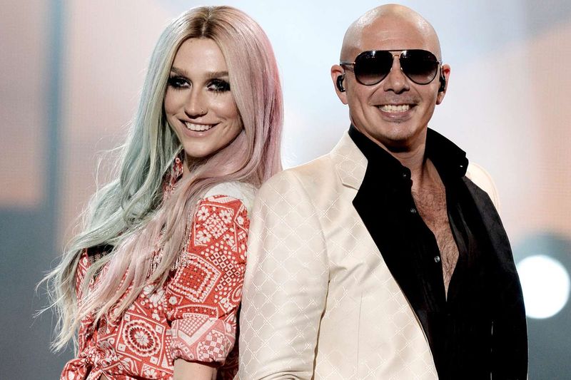 Pitbull & Kesha – “Timber” (2013)