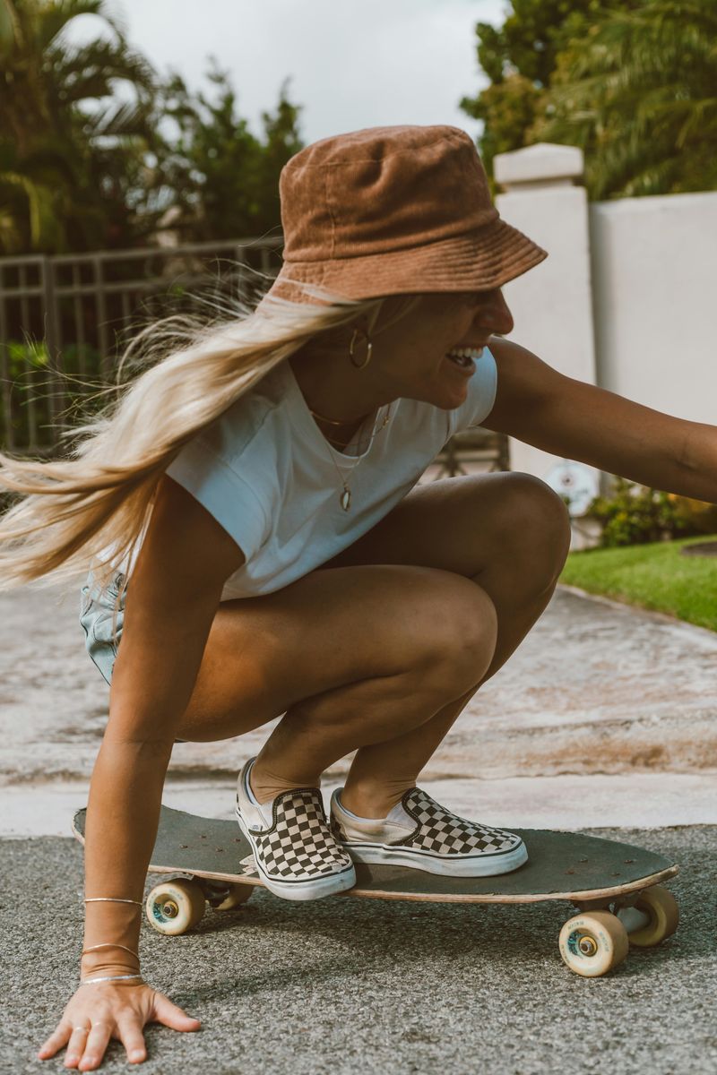 Single? These 15 Relatable Thoughts Will Make You Laugh... and Cry a Little