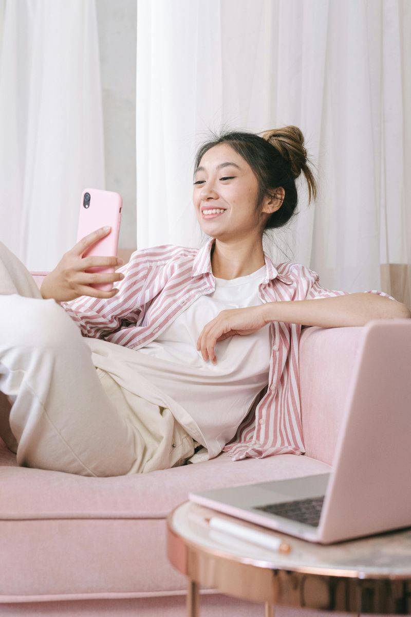 Communicating in Emojis and Vibes