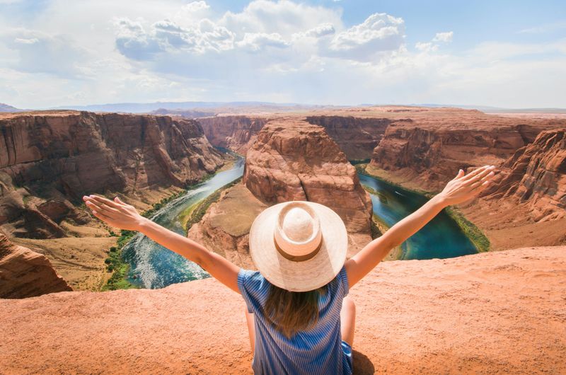 10 Incredible Things Everyone Should Experience Before 40