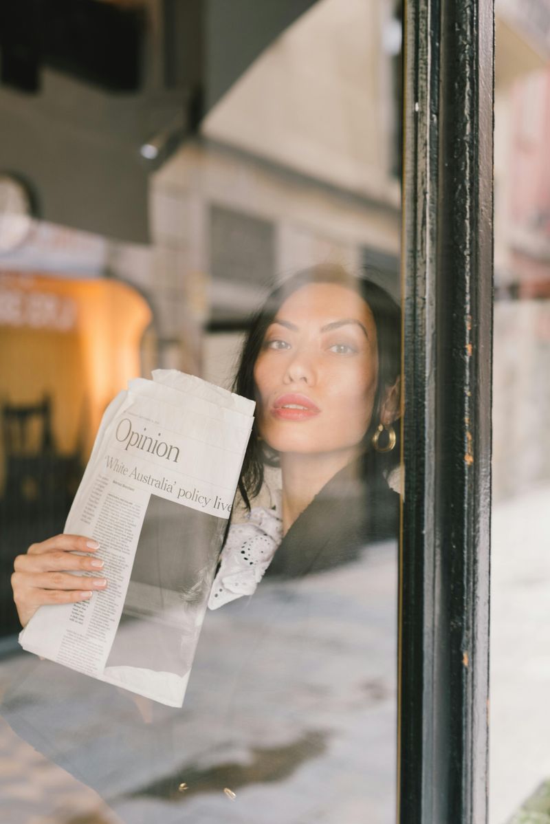 11 Things Women in Their 30s Notice First About Men