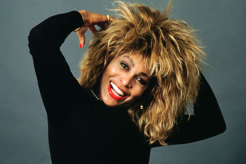15 Famous Singers Who Didn't Write Most of Their Own Music