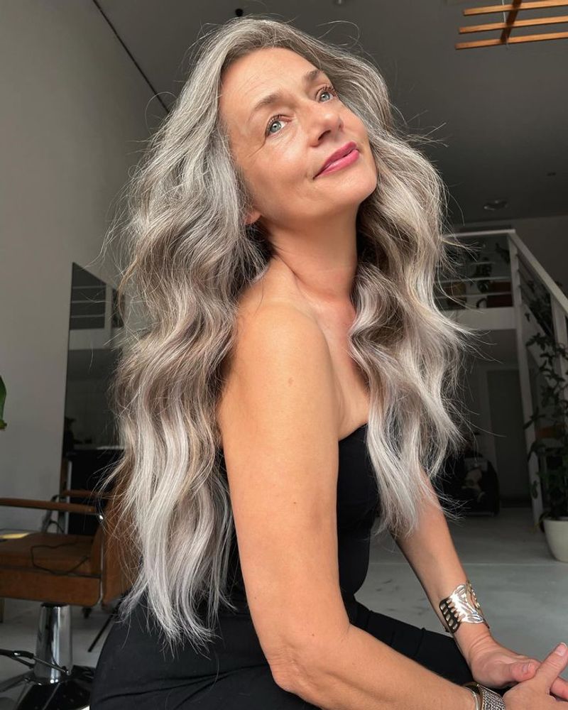 Elegant Waves