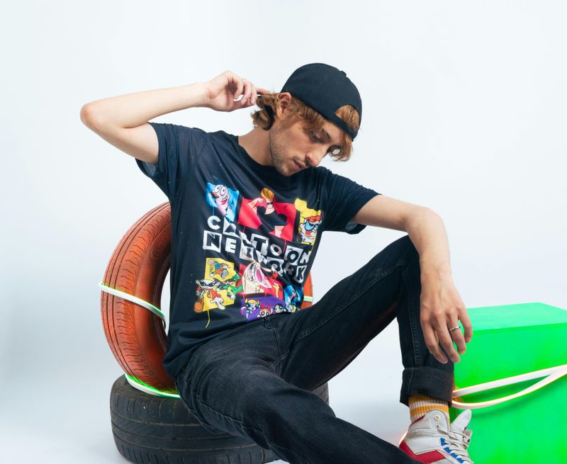 10 Things A High-Value Man Would Never Wear