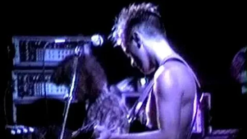 Bizarre Love Triangle – New Order