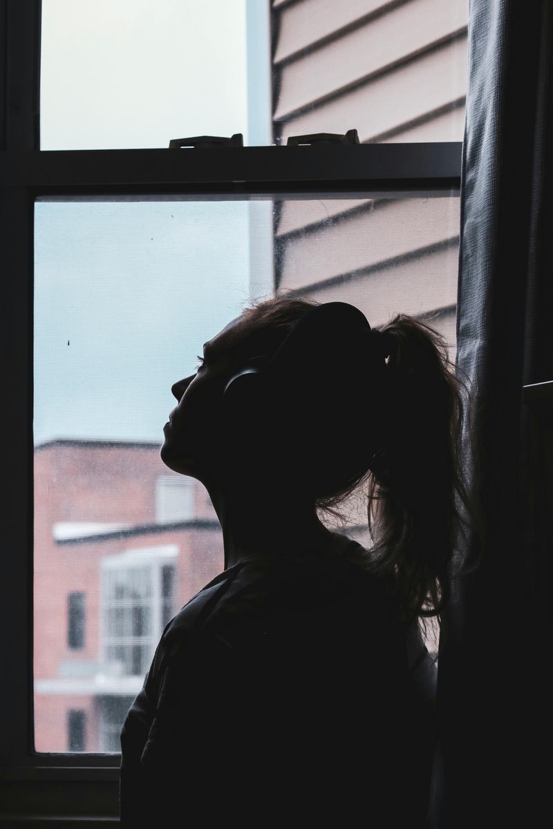 Daydream About Ideal Friendships or Relationships
