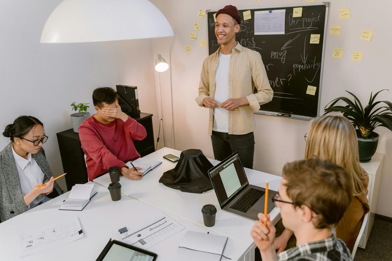 You Do the Bare Minimum in Meetings