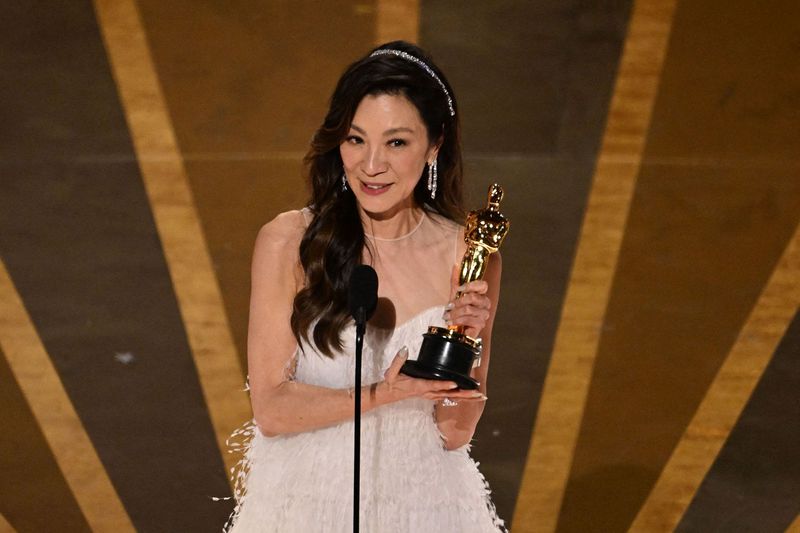 Michelle Yeoh's Barrier-Breaking Win (2023)