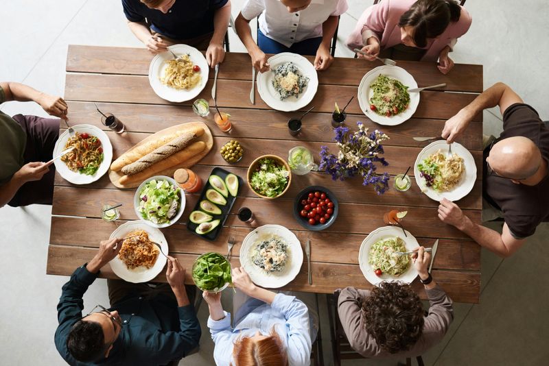 No Phones at the Dinner Table