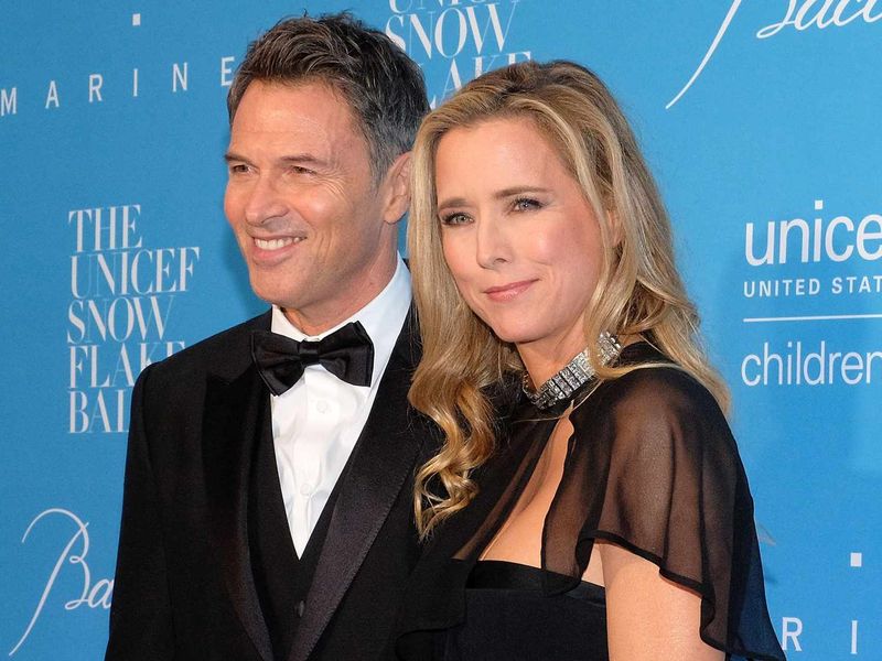 Tim Daly and Téa Leoni