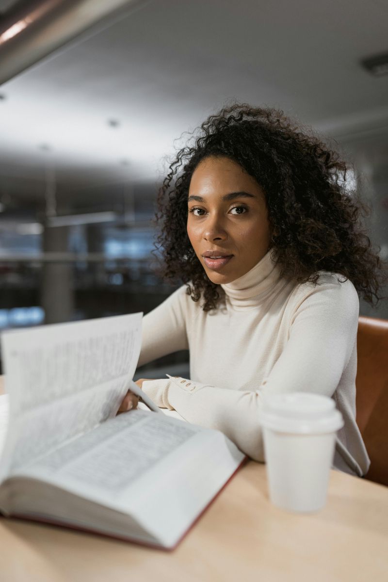 12 Everyday Habits That Annoy Highly Intelligent People More Than You Think