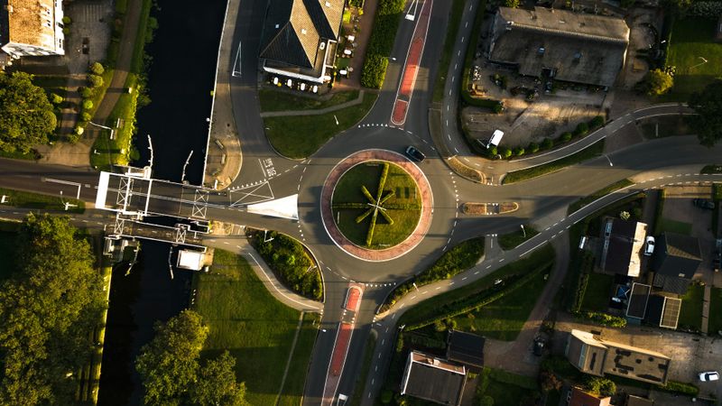 Roundabouts everywhere (and locals actually love them)